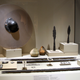 Armas halladas en una tumba lombarda en Milán. Foto: Wikimedia Commons